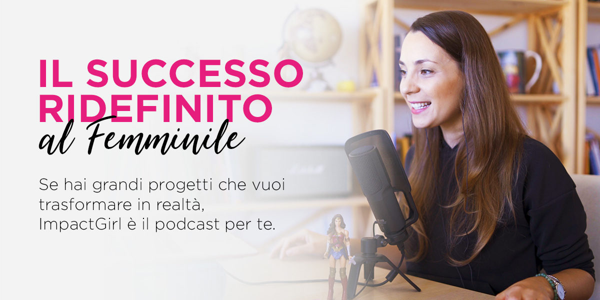 Cecilia Sardeo fotografata mentre registra il podcast Impact Girl